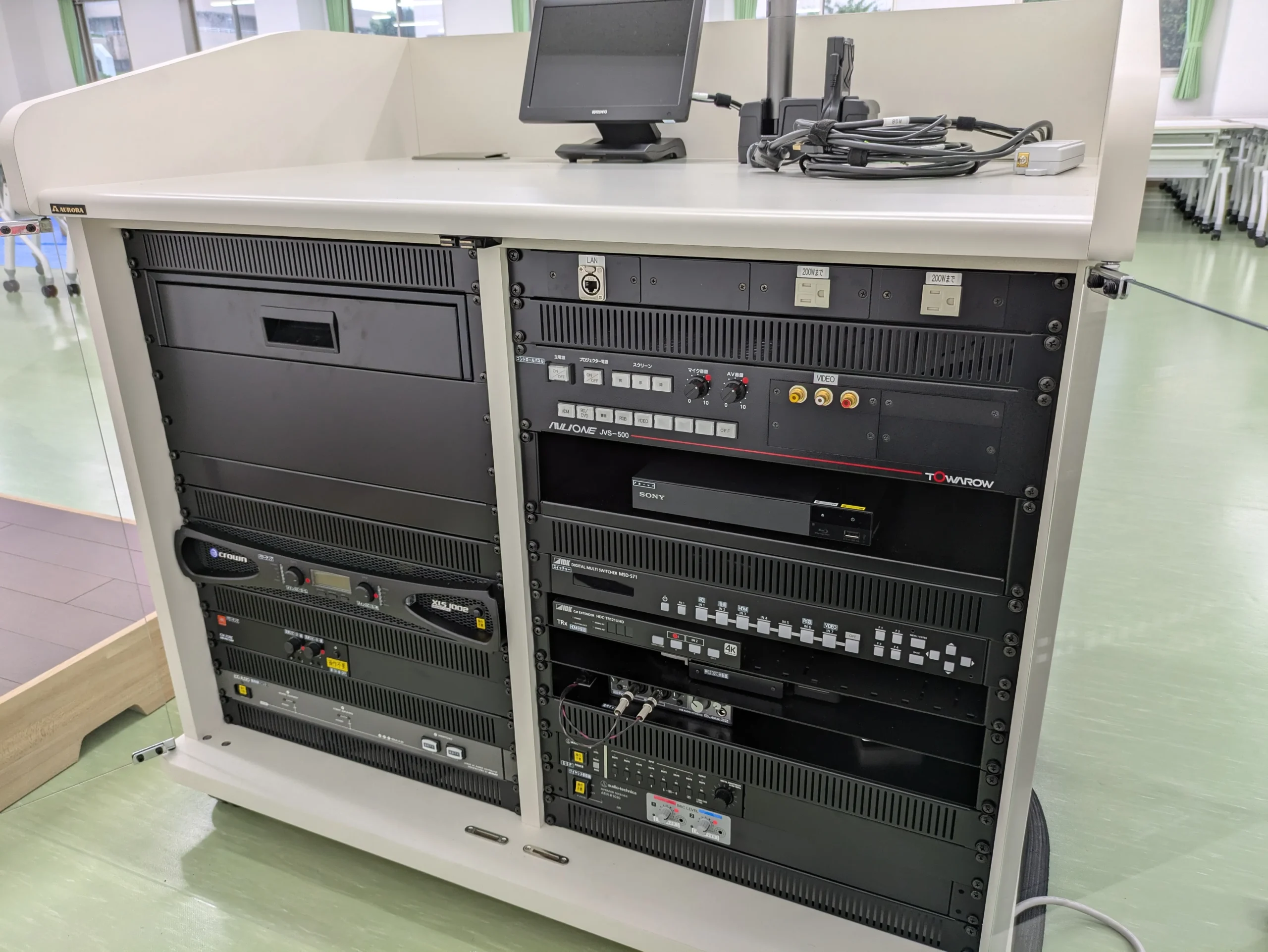 AV設備ラック1